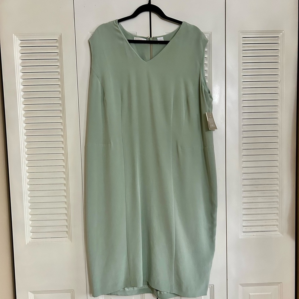 Elisabeth by Liz Claiborne 100% Silk Sage Green Sheath Dress Size 18 NWT